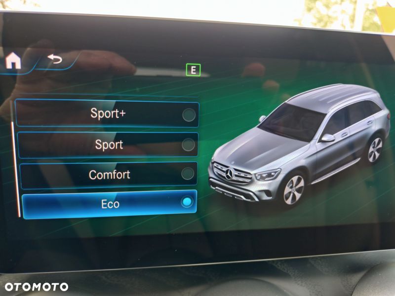 Mercedes-Benz GLC 300 4Matic 9G-TRONIC - 4