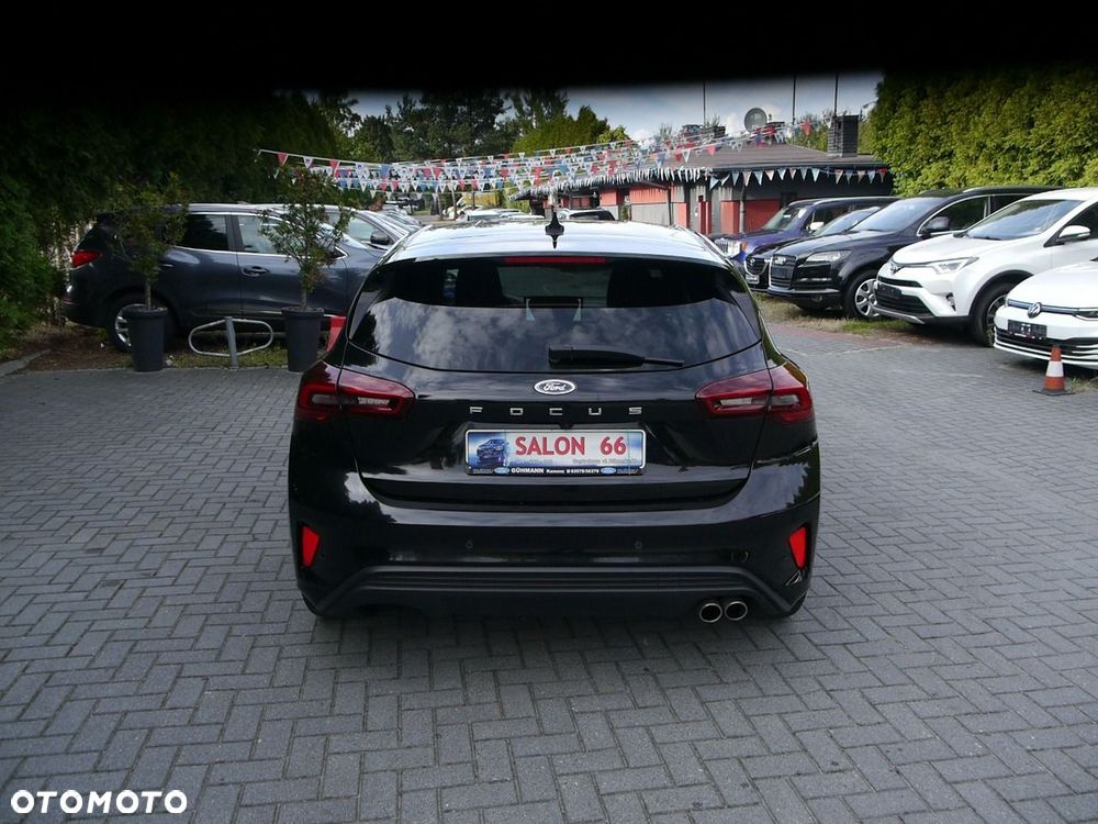Ford Focus 1.5 EcoBlue Start-Stopp-System ST-LINE DESIGN - 17