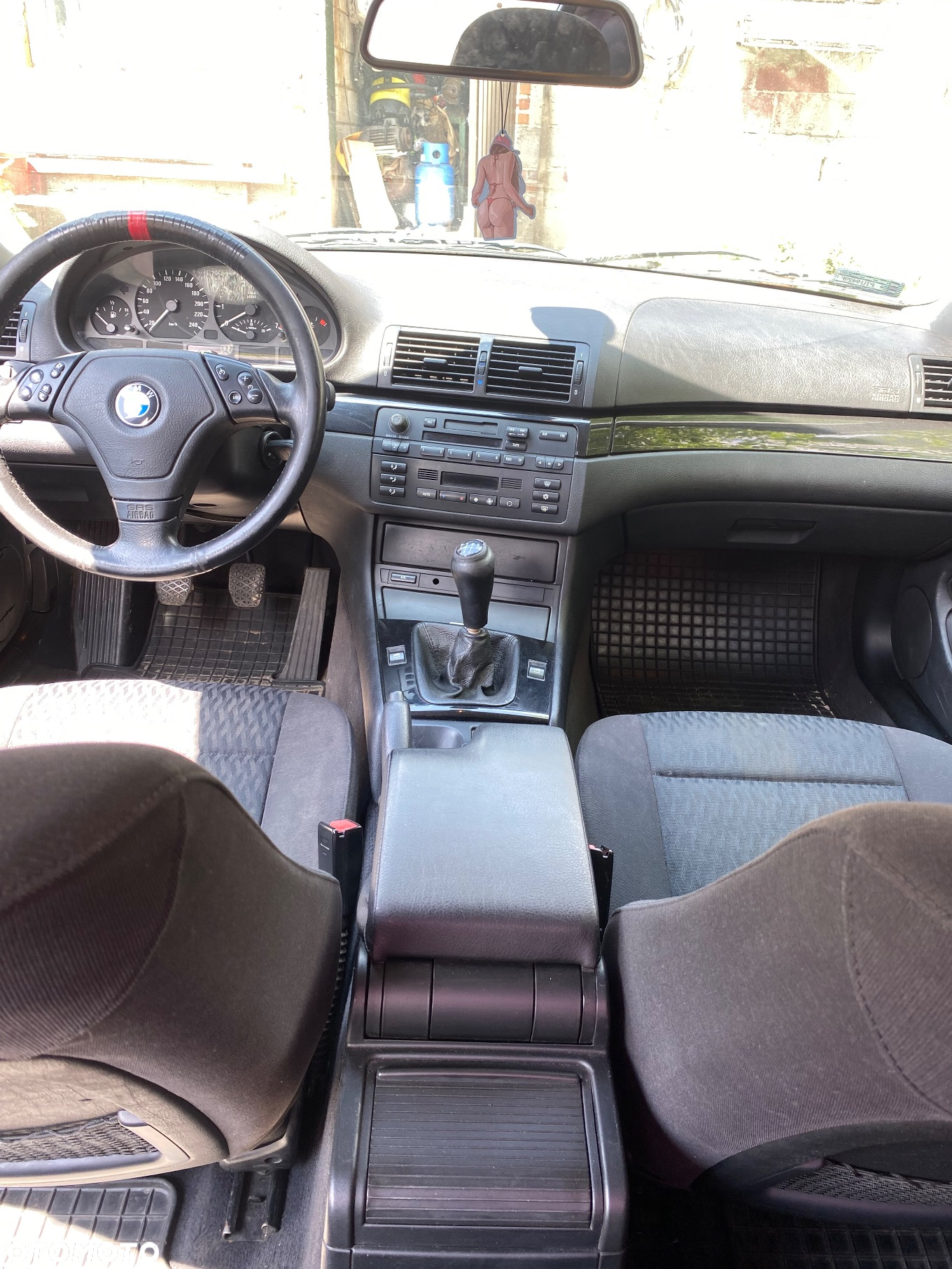 BMW Seria 3 320i - 9