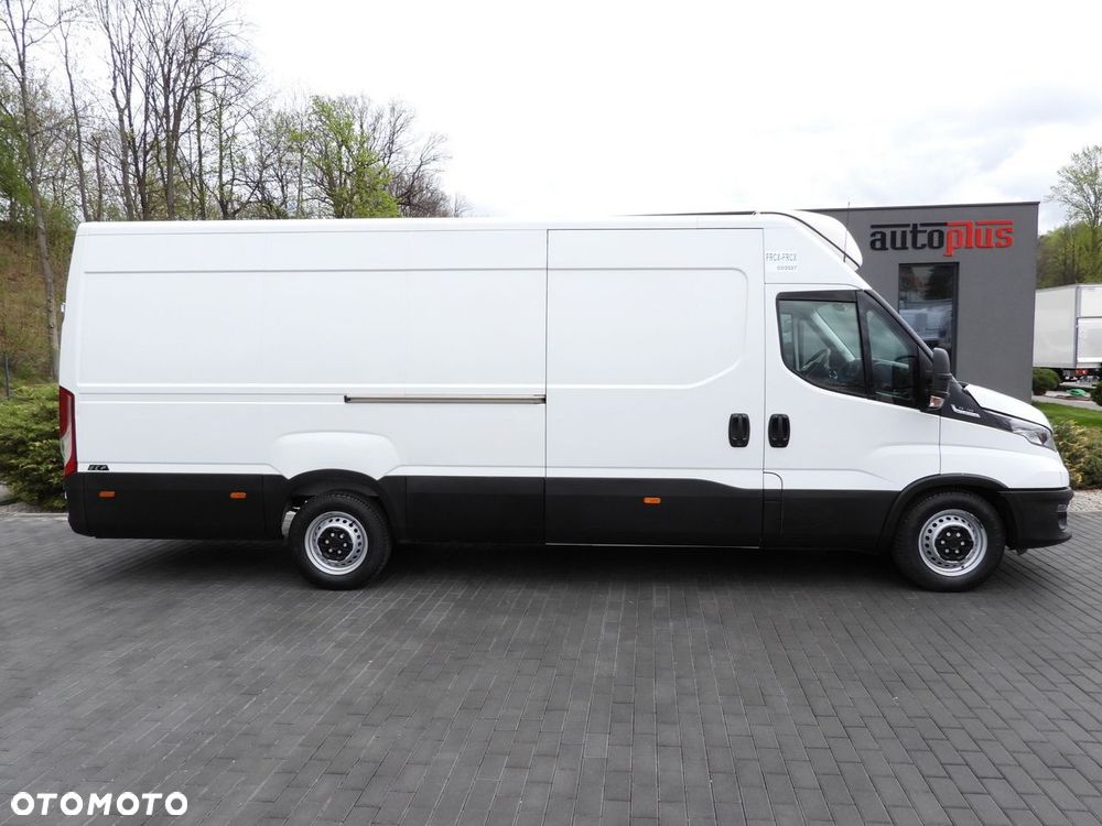 Iveco DAILY 35S14 FURGON CHŁODNIA  0*C ZASILANIE 230V TEMPOMAT AUTOMAT HI-MATIC KLIMATYZACJA  140KM - 8