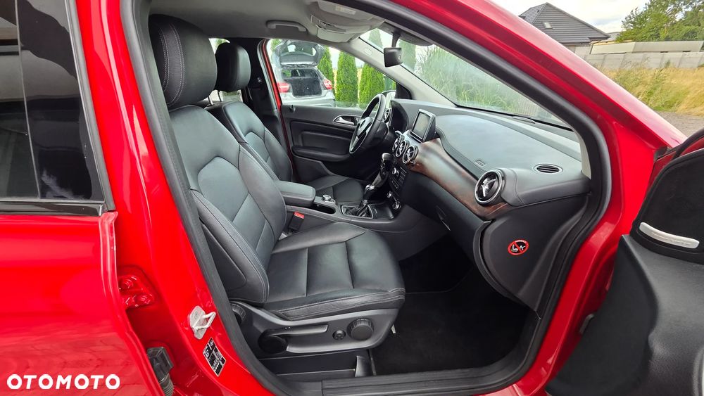 Mercedes-Benz Klasa B 200 (BlueEFFICIENCY) - 33