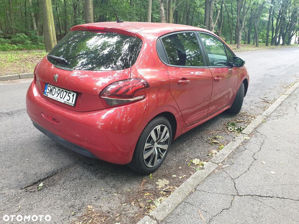 Peugeot 208 1.2 PureTech Active - 5