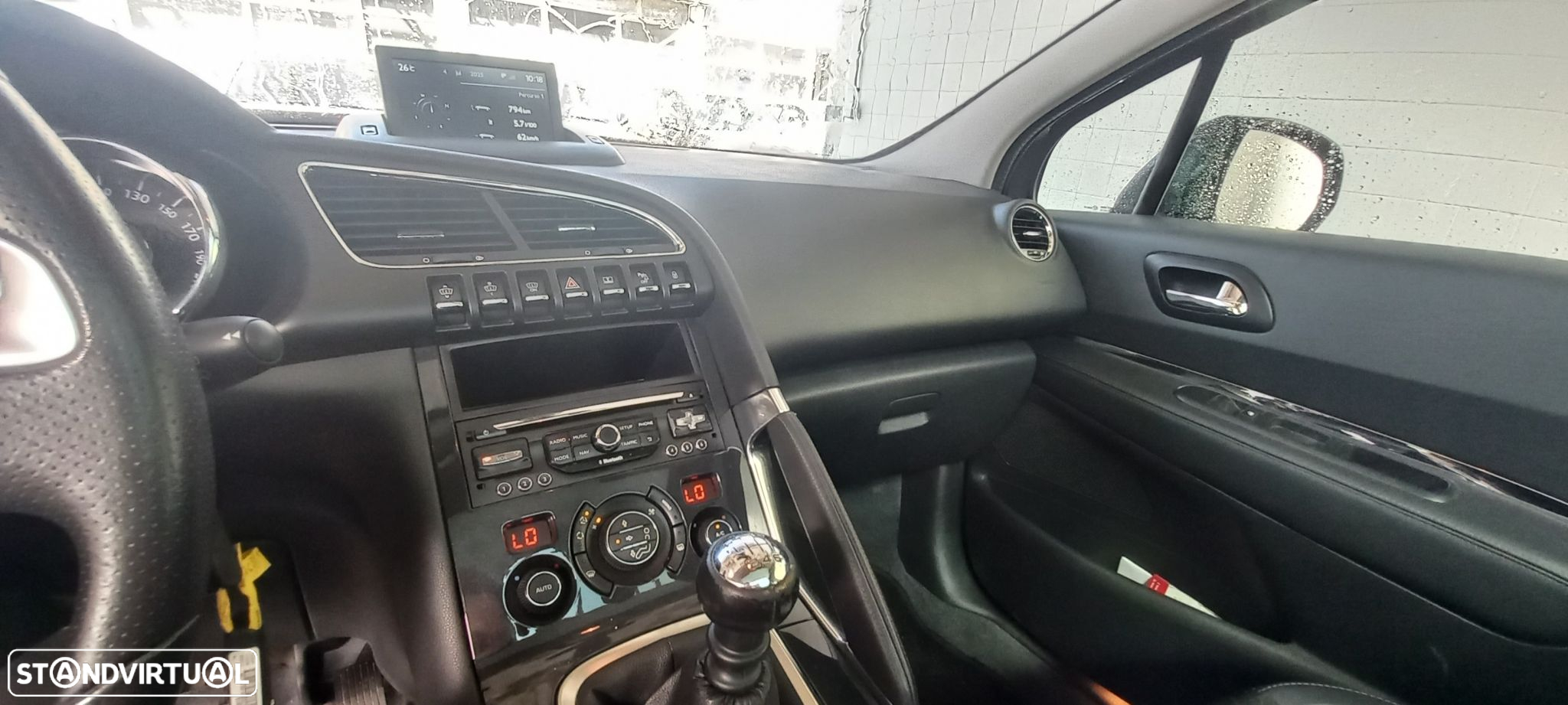 Peugeot 3008 1.6 HDi Allure - 8