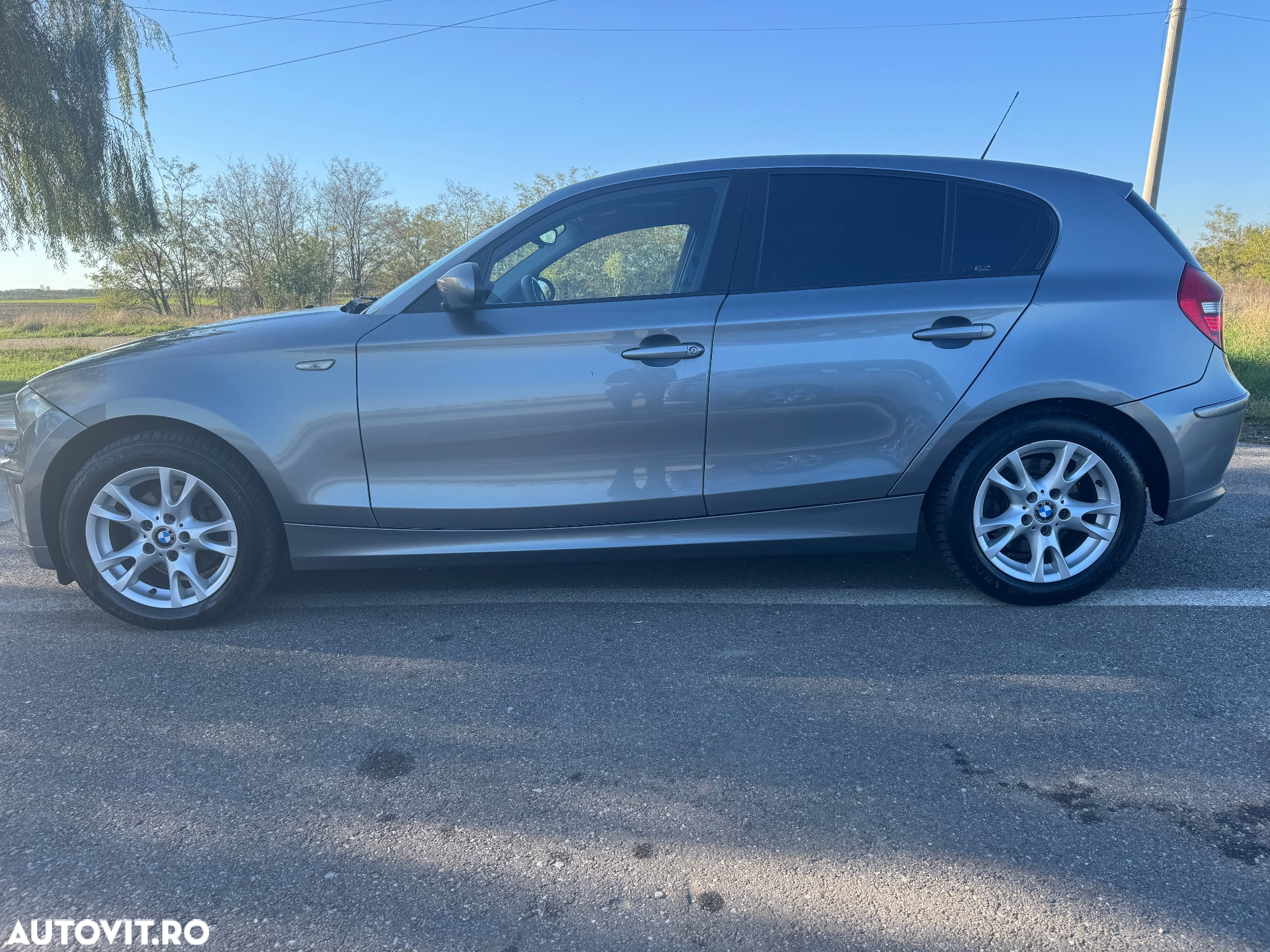 BMW Seria 3 318d - 4
