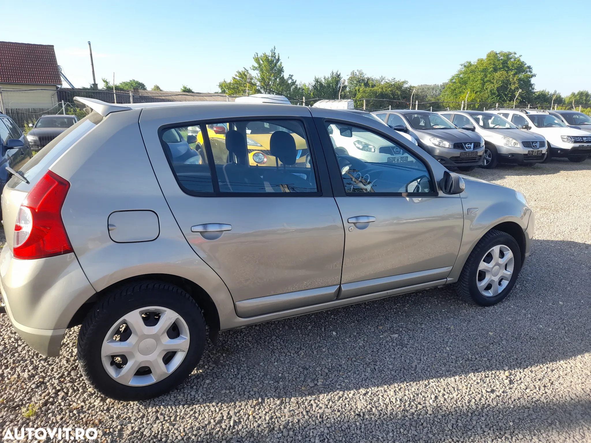Dacia Sandero 1.2 16V 75 Laureate - 5