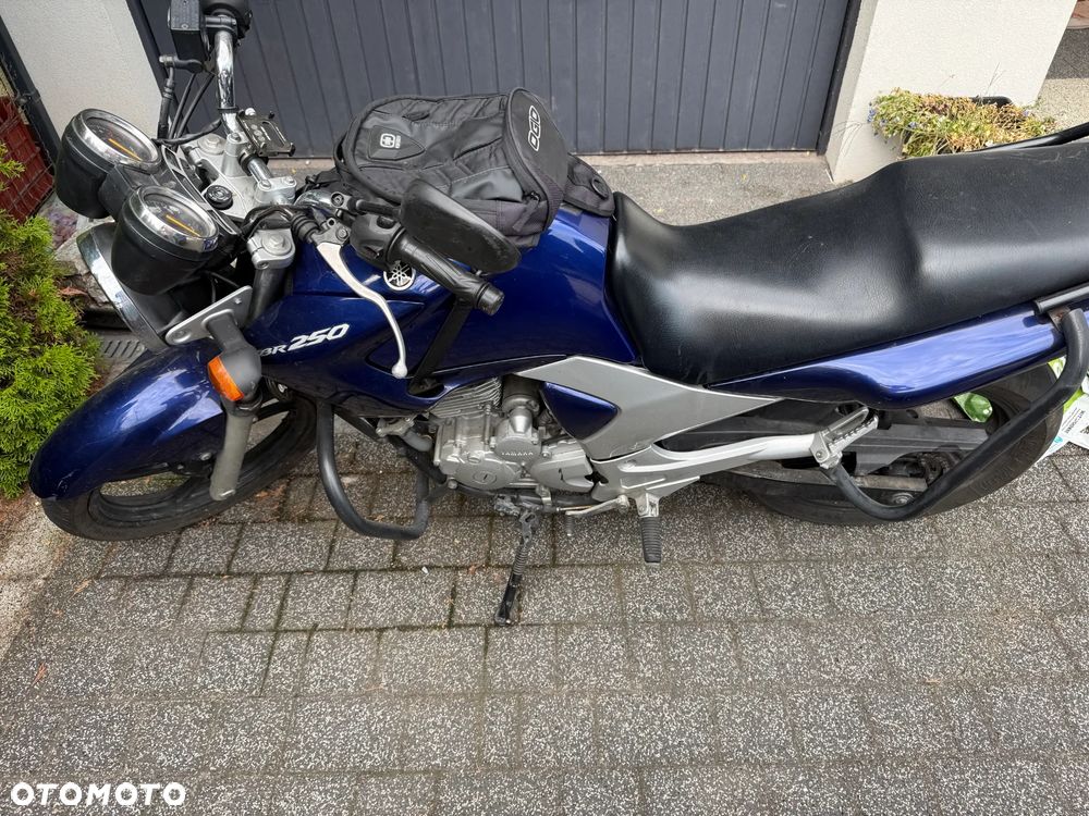 Yamaha YBR - 6