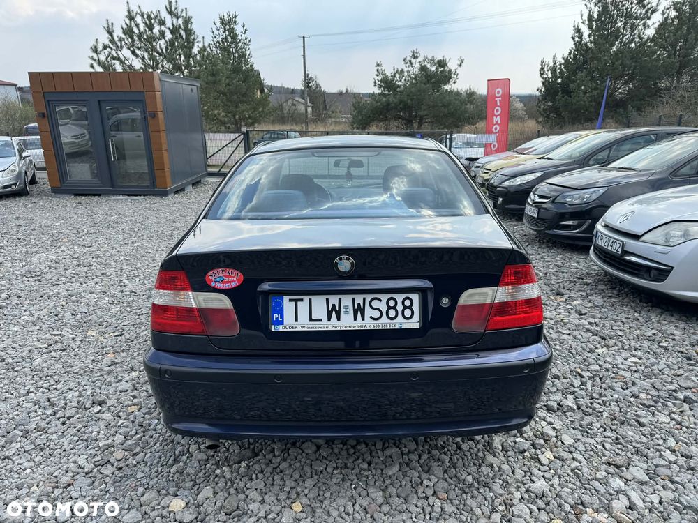 BMW Seria 3 318i - 5