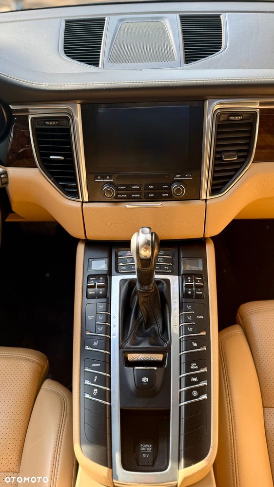 Porsche Macan - 10