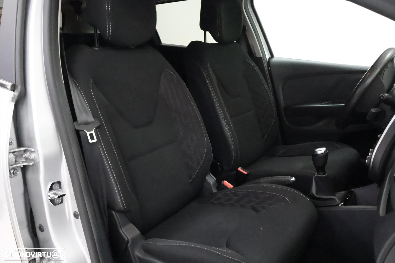 Renault Clio Sport Tourer 0.9 TCe Limited - 24