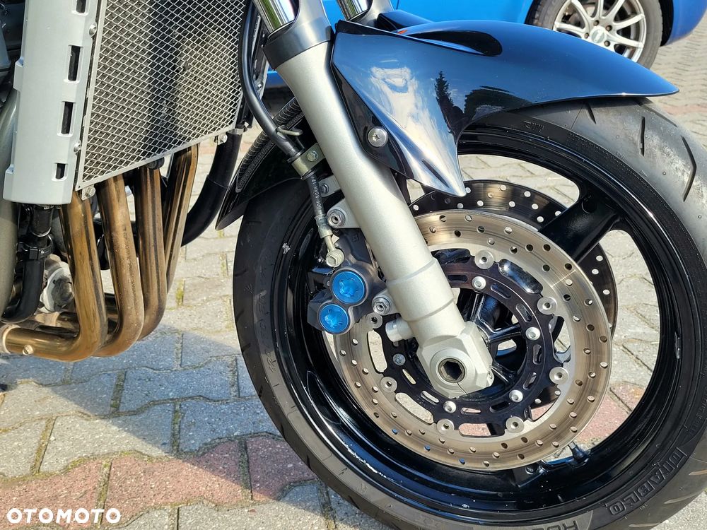 Yamaha FZS - 18