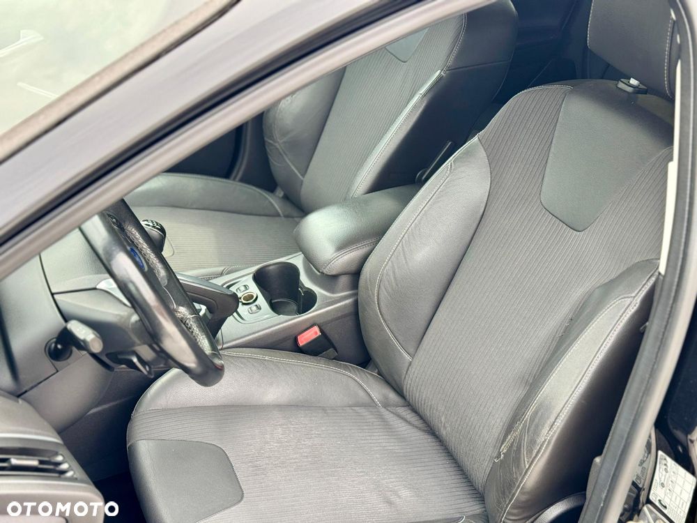 Ford Focus SW 1.6 TDCi DPF Titanium - 21