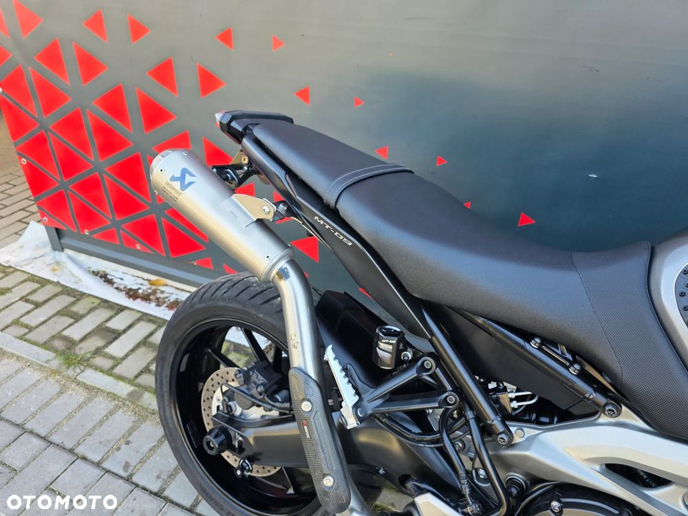 Yamaha MT - 24