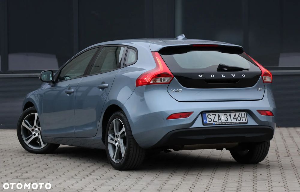 Volvo V40 T2 Momentum - 7