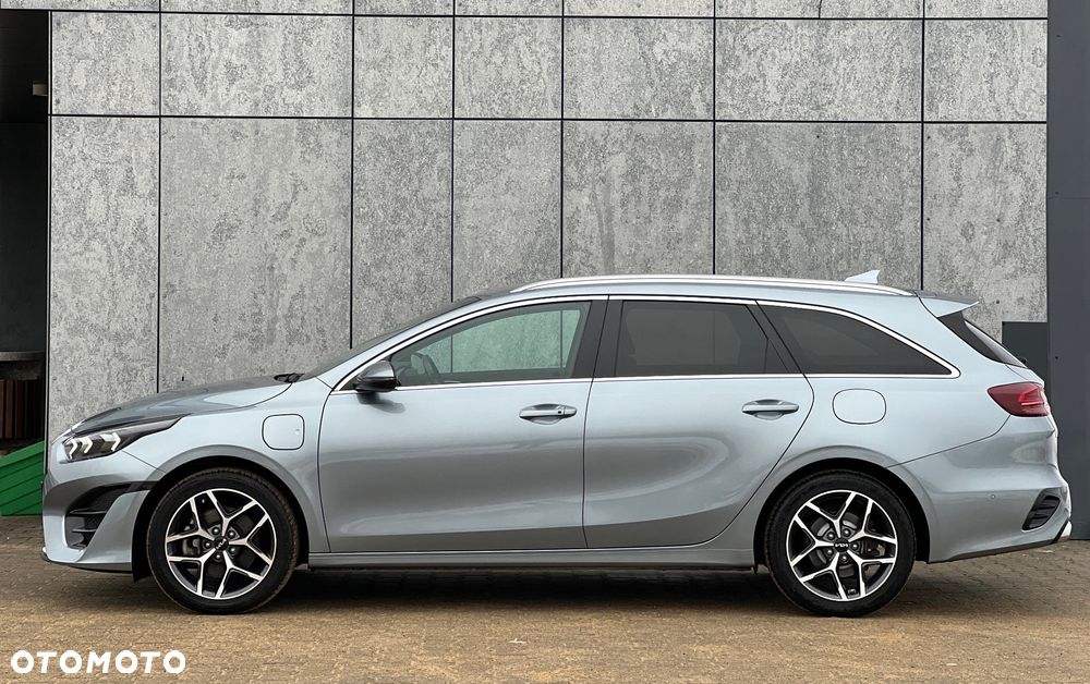 Kia Ceed 1.6 GDI DCT OPF Platinum Edition - 13