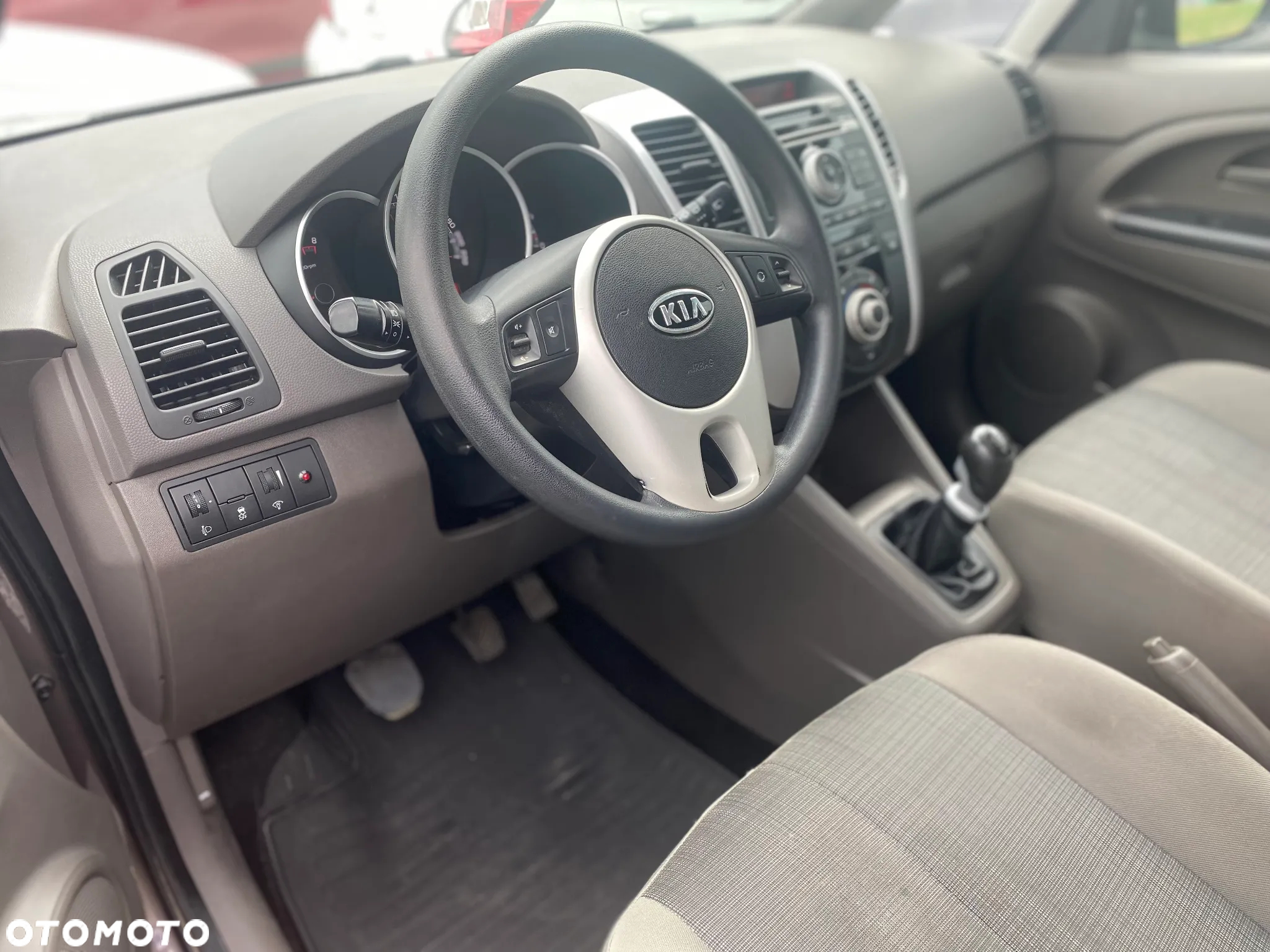 Kia Venga 1.4 M - 8