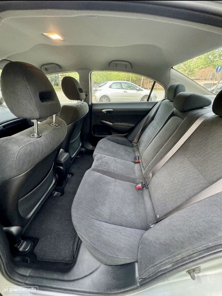 Honda Civic 1.3 DSI i-VTEC Hybrid Elegance EC - 11