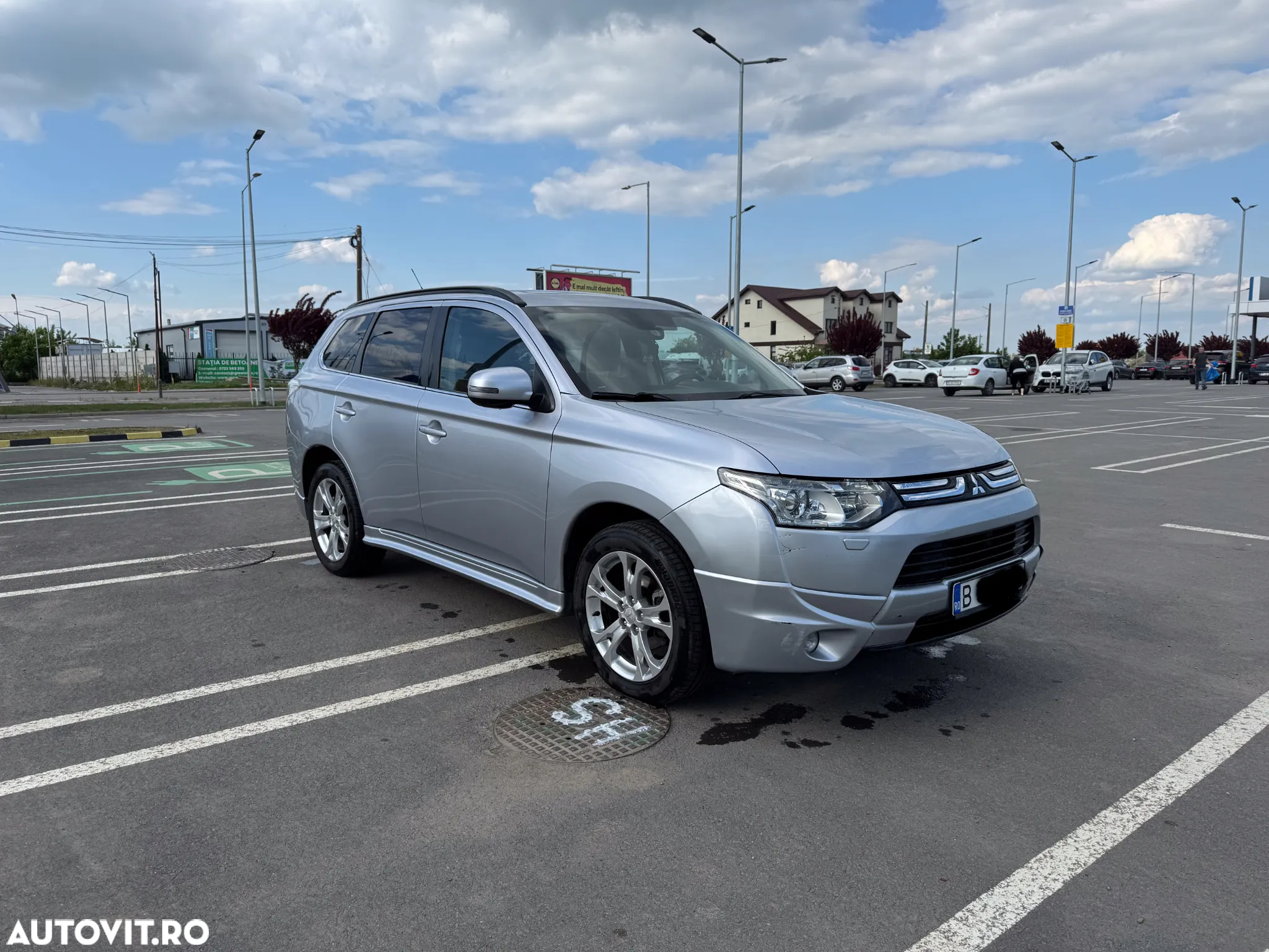 Mitsubishi Outlander 2.2 DI-D 4WD Automatik Instyle - 4