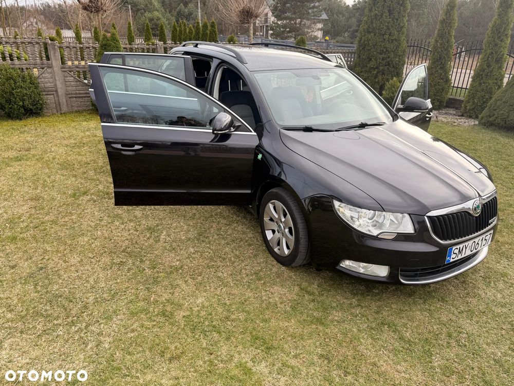 Skoda Superb 1.6 TDI GreenLine - 9