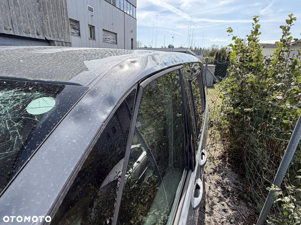 Volkswagen Multivan 2.0 TDI L2 Life DSG - 13