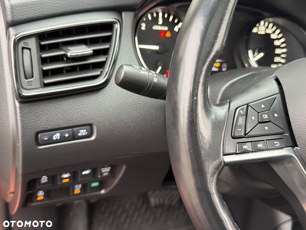 Nissan X-Trail 2.0 dCi Tekna 4WD Xtronic 7os - 10