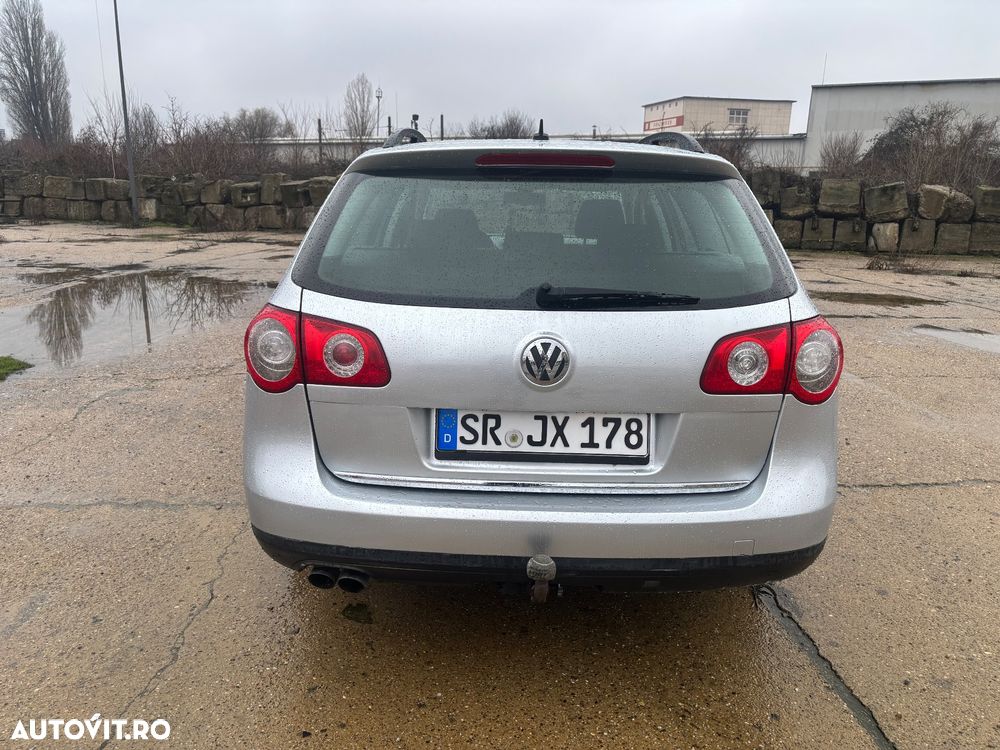 Volkswagen Passat 2.0 TDI DPF Comfortline - 9