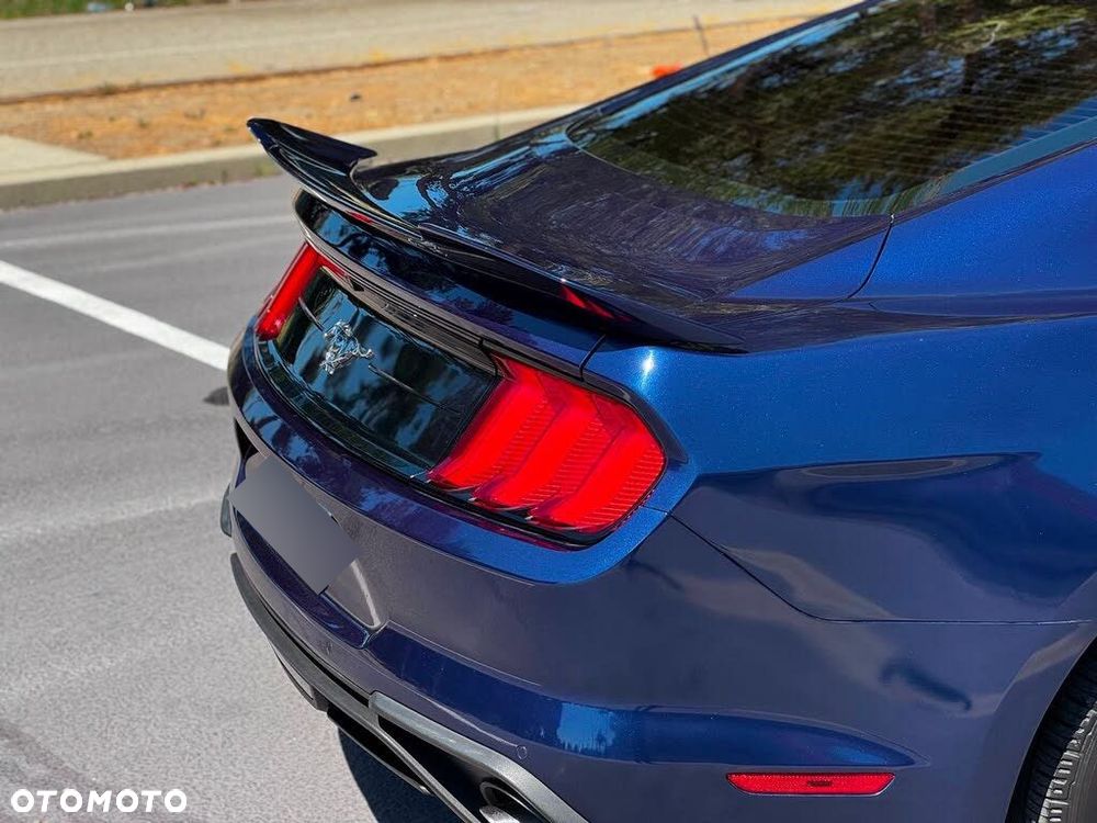 Ford Mustang - 5