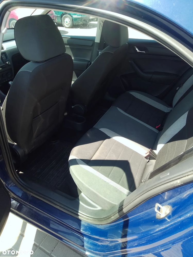 Skoda RAPID 1.6 TDI DPF Active - 10