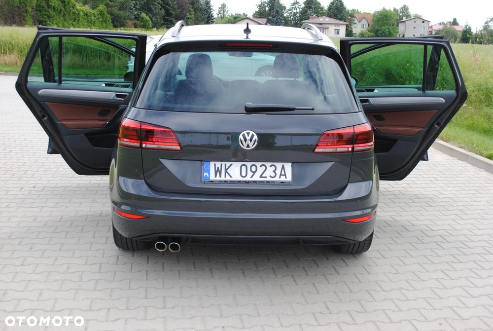 Volkswagen Golf Sportsvan 2.0 TDI (BlueMotion Technology) Sound - 32