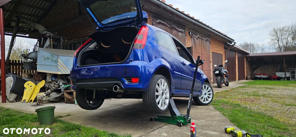 Ford Fiesta 2.0 ST - 7