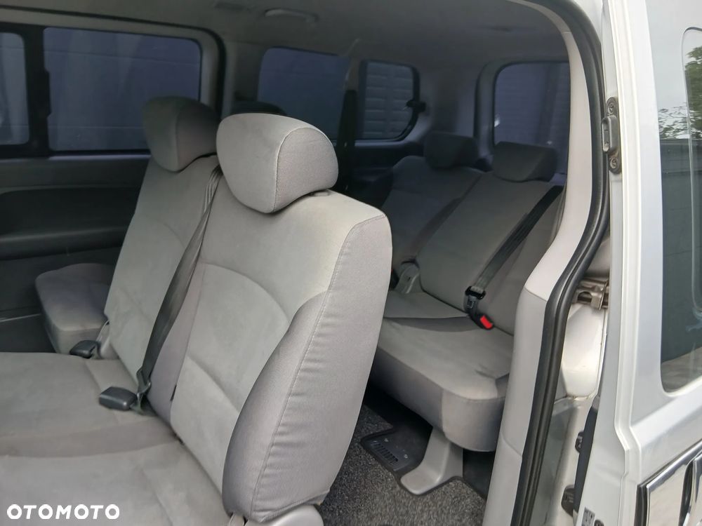 Hyundai H-1 2.5 CRDi Travel Comfort - 12