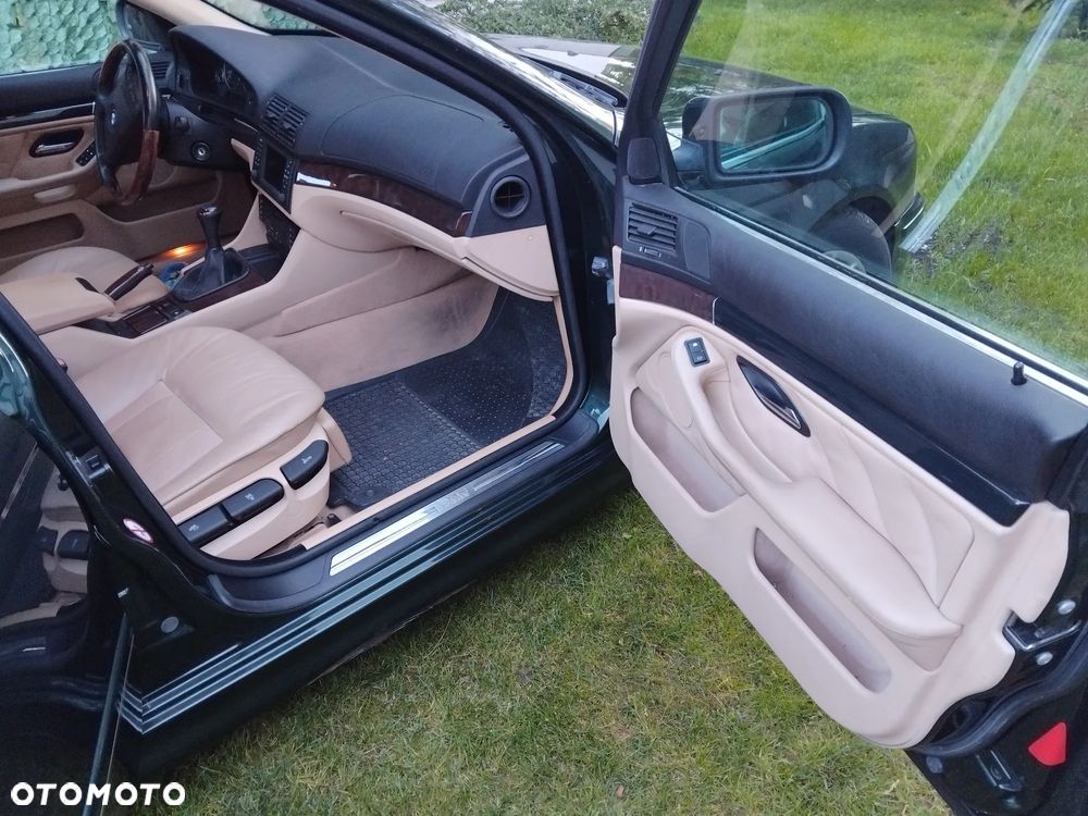 BMW Seria 5 - 11