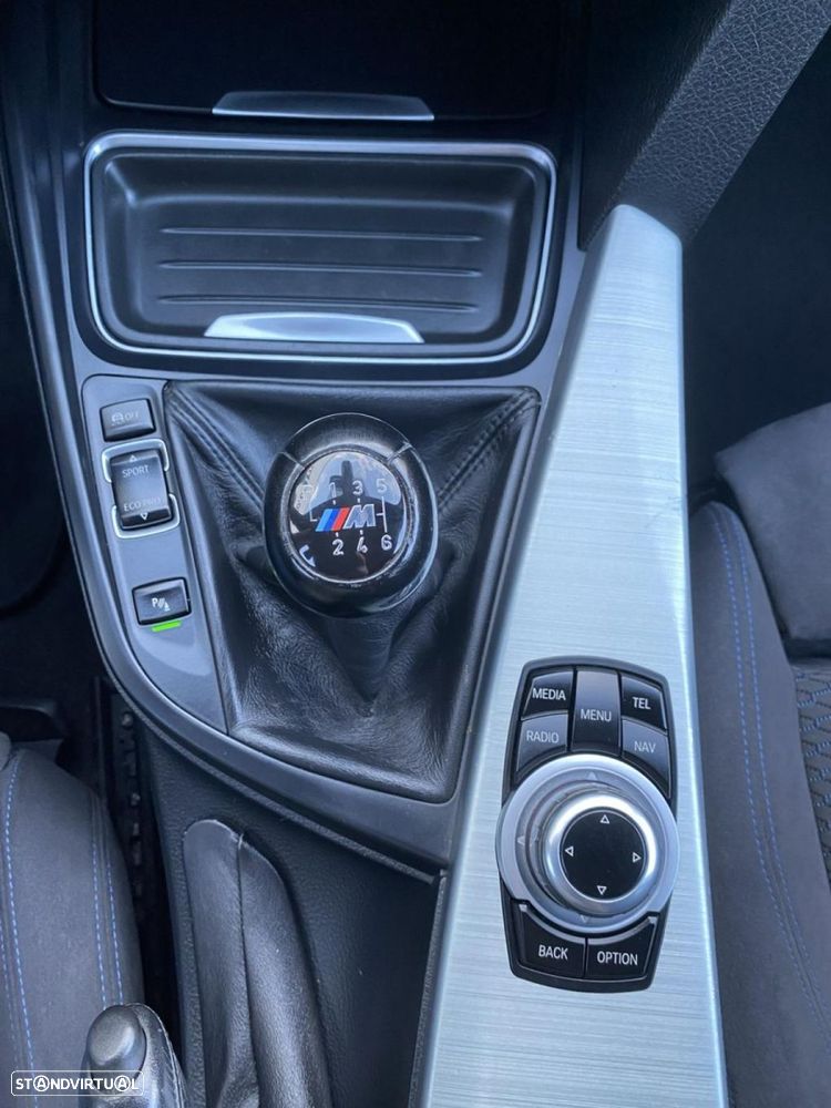 BMW 318 d Pack M - 31