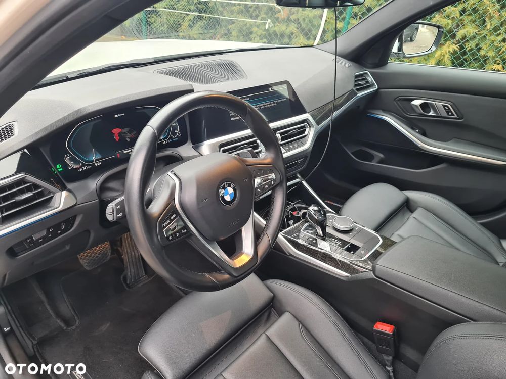 BMW Seria 3 - 10