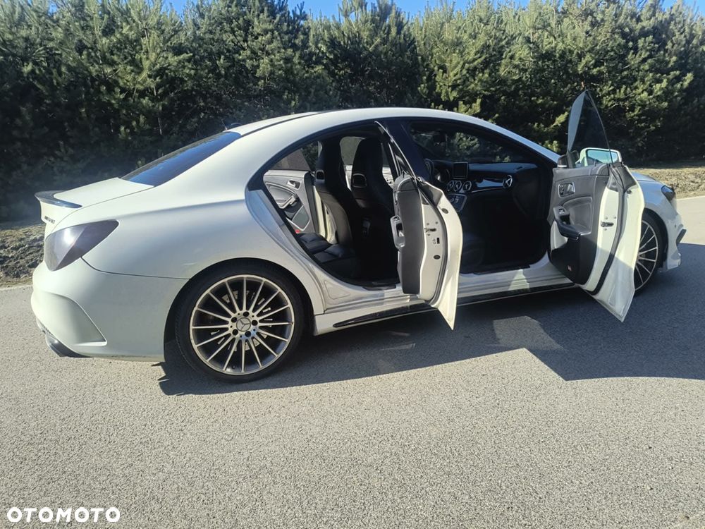 Mercedes-Benz CLA 45 AMG 4Matic 7G-DCT - 6
