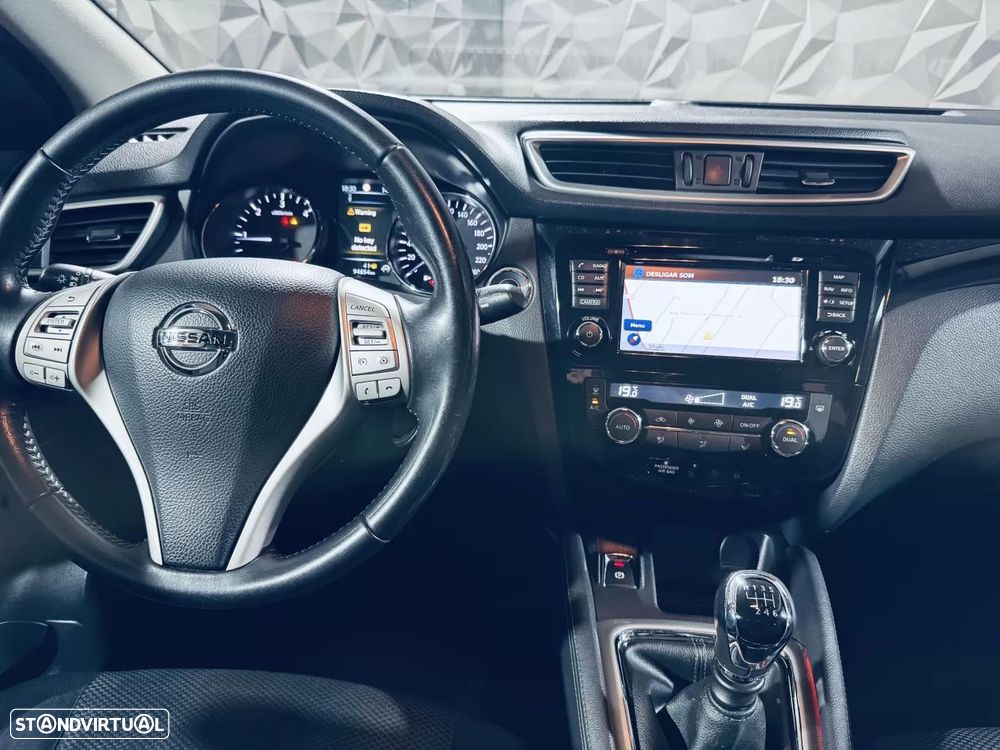 Nissan Qashqai 1.5 dCi Tekna Premium - 11