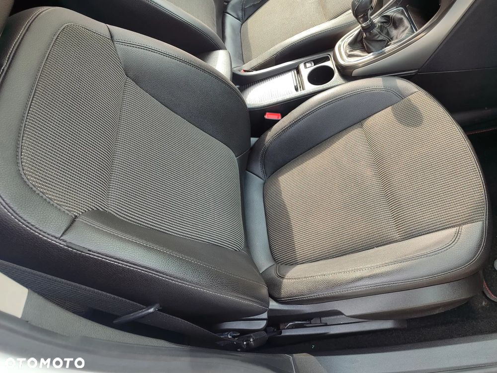 Opel Astra 1.7 CDTI - 22