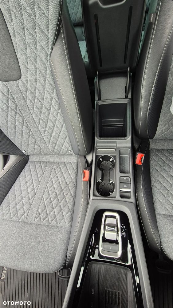 Skoda Octavia 1.5 TSI mHEV DSG Sportline - 24