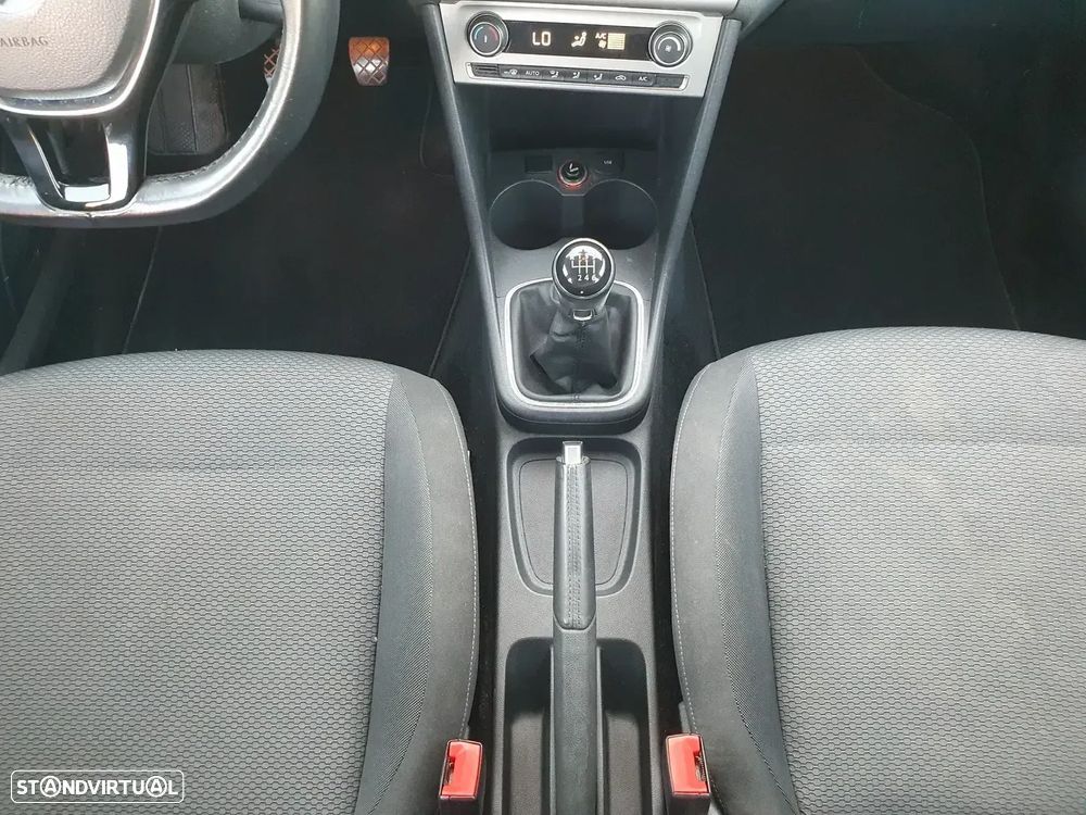 VW Polo 1.2 TSi Highline - 47