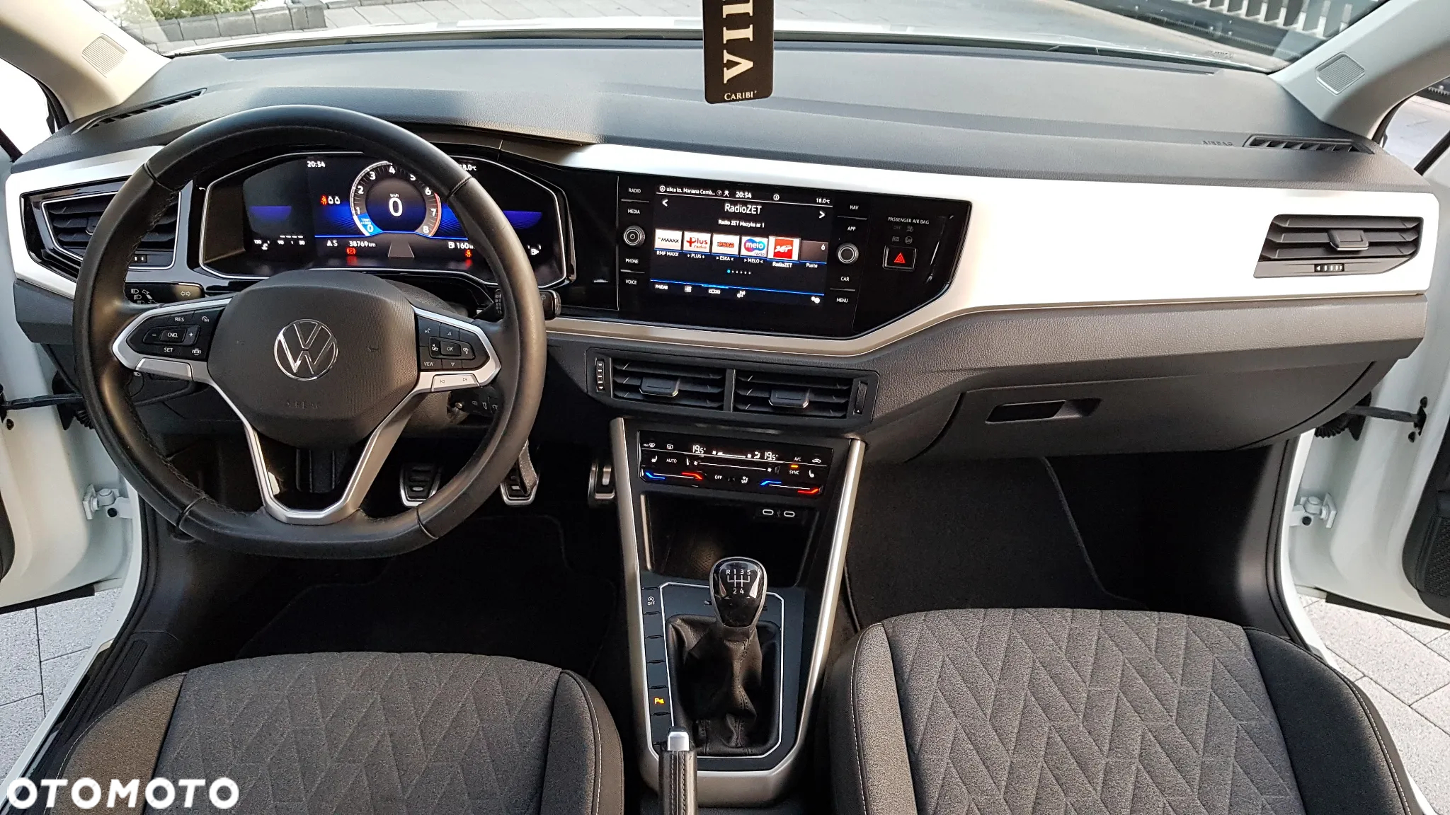 Volkswagen Polo 1.0 MPI Special Edition - 5