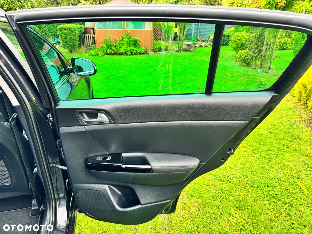 Kia Sportage 1.6 GDI 2WD Dream-Team Edition - 39