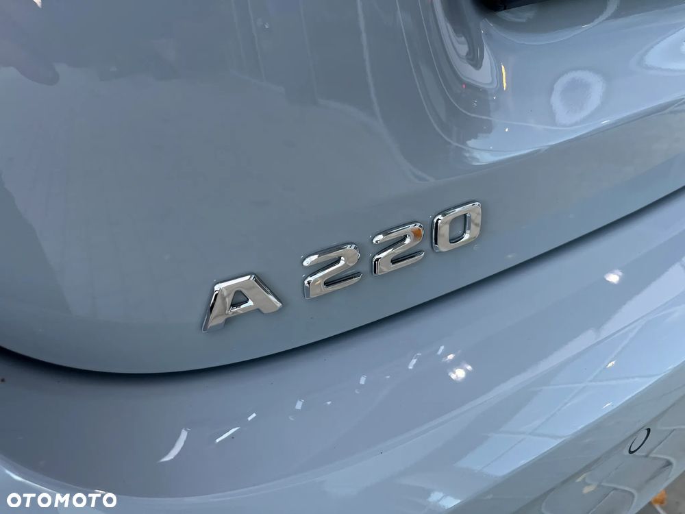 Mercedes-Benz Klasa A 220 4-Matic AMG Line 8G-DCT - 25