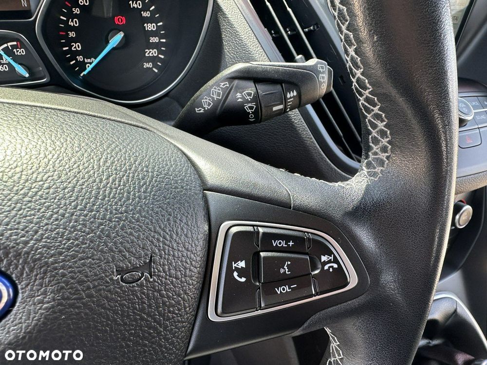 Ford Kuga 1.5 EcoBoost 2x4 ST-Line - 21