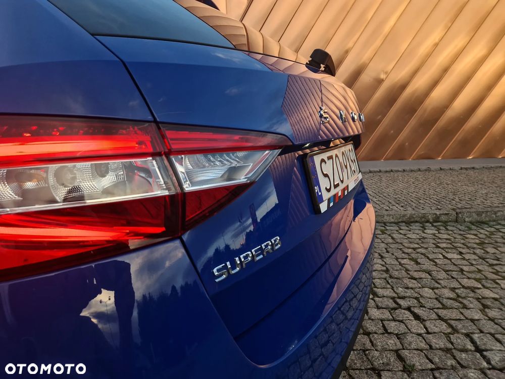 Skoda Superb 2.0 TDI Ambition DSG7 - 33