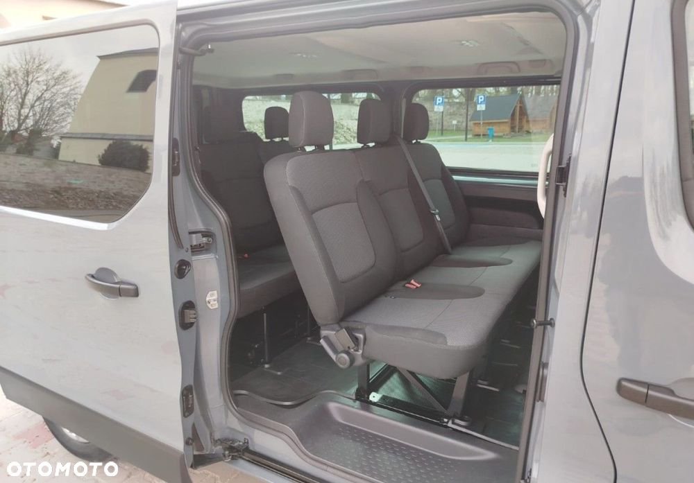 Renault Trafic - 25