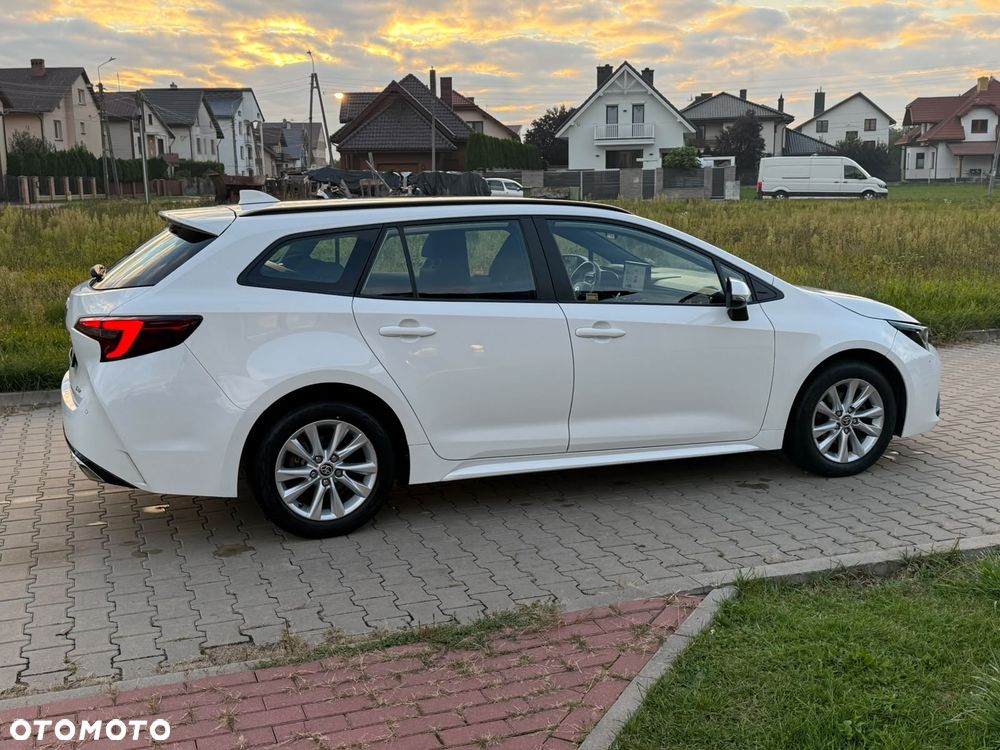 Toyota Corolla 1.8 Hybrid Comfort - 6