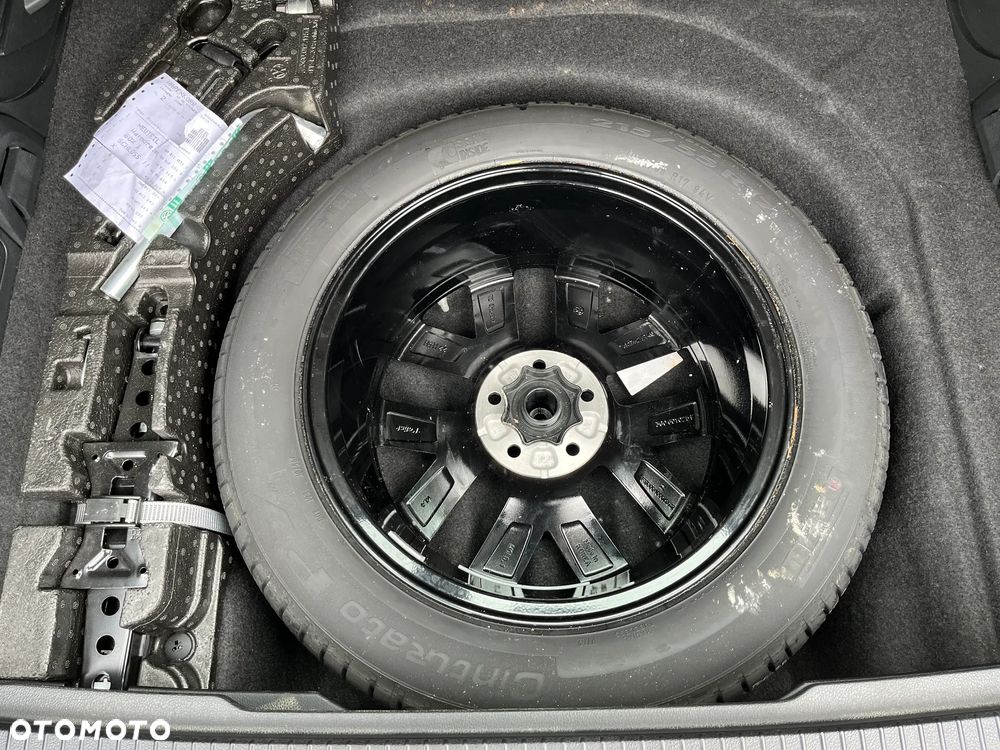 Volkswagen Passat Variant 2.0 TDI EVO Business - 25