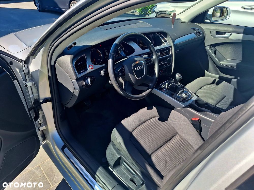Audi A4 Limousine 2.0 TDI DPF Ambiente - 14