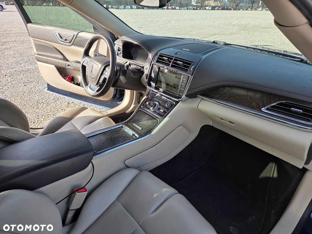 Lincoln Continental - 11