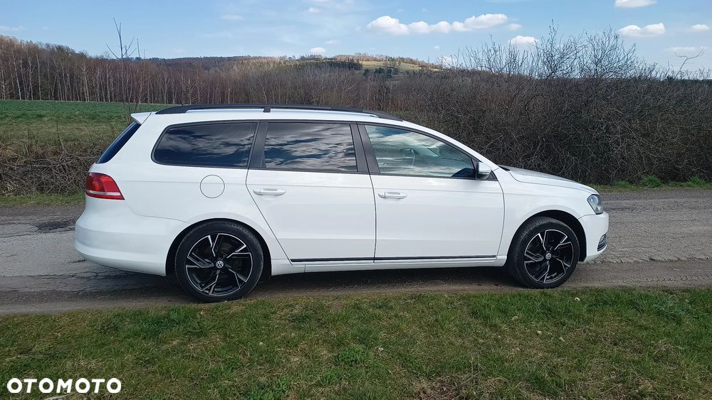 Volkswagen Passat 2.0 TDI Comfortline DSG - 10