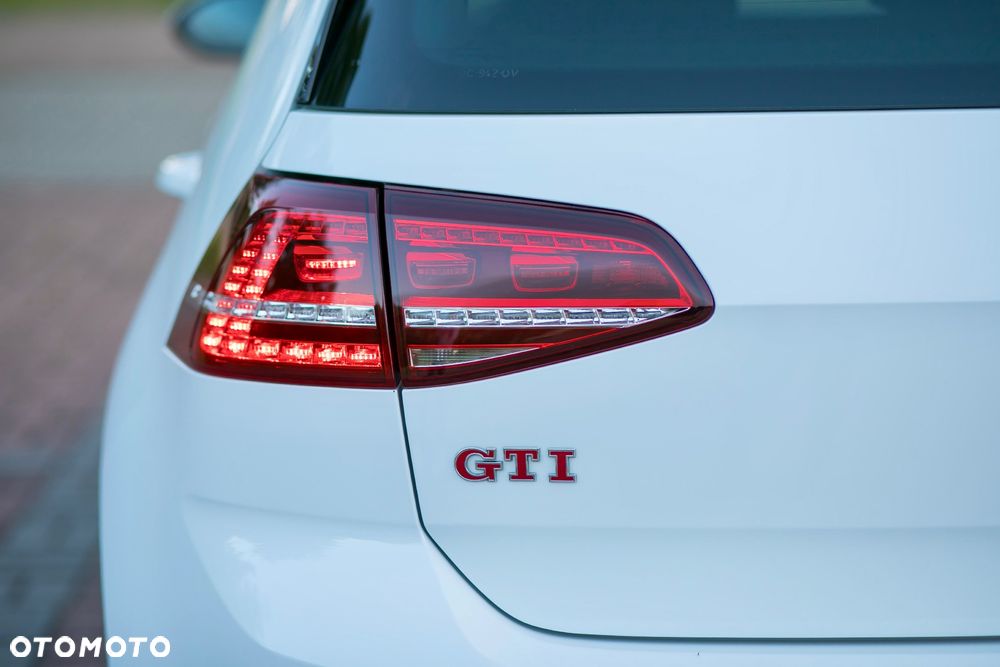 Volkswagen Golf 2.0 TSI BMT GTI Performance - 9